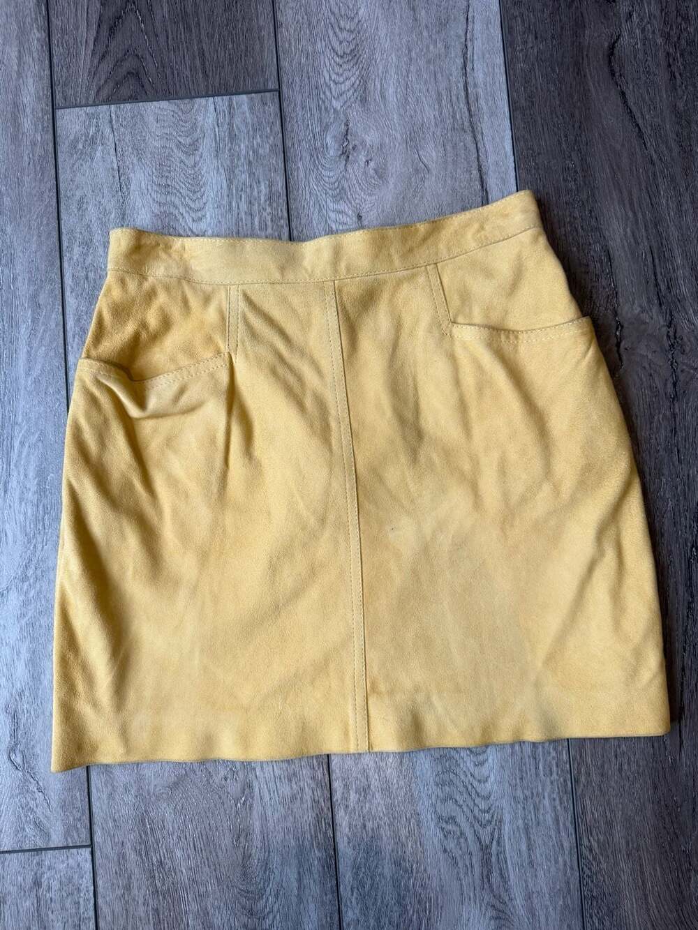 Genny Way Suede Mini Skirt Size 6 Yellow Leather-70s Boho